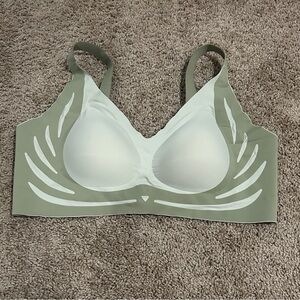 Source Unknown Two-Tone Women's Bra